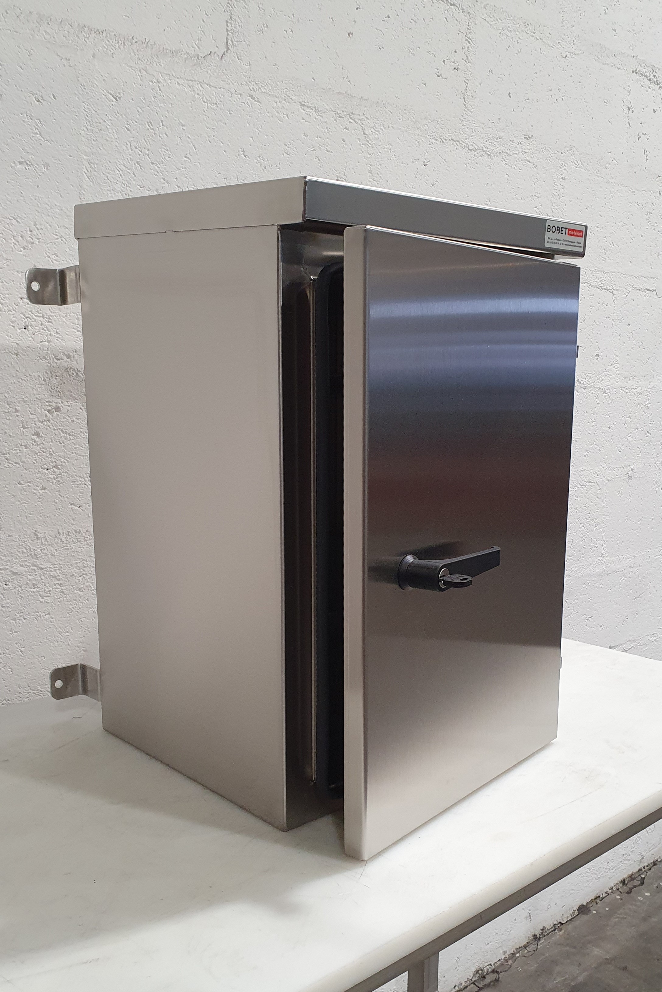 HS/armoire-murale-inox-etanche-webi1