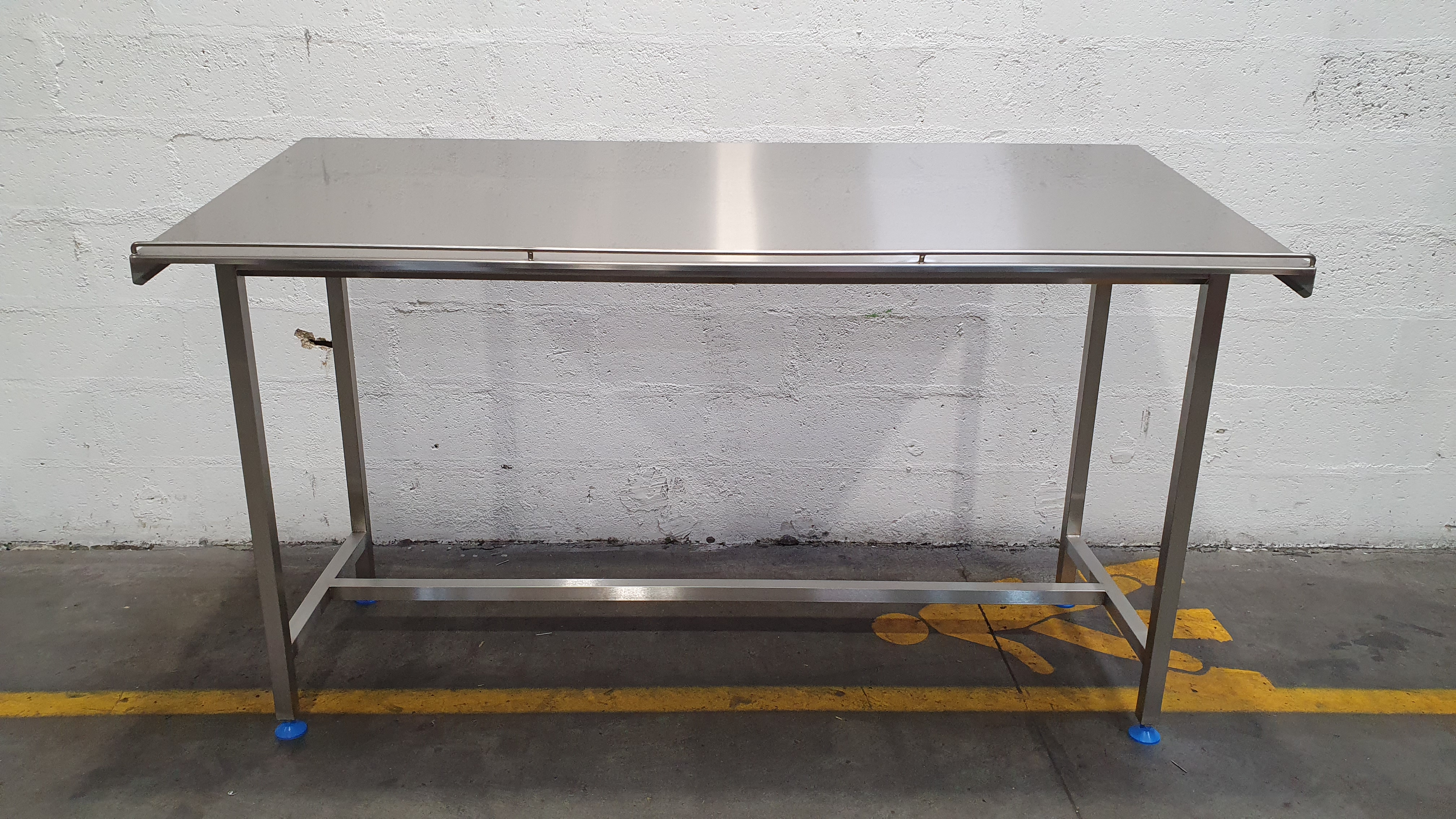 HS/table-inox-inclinee-avec-butee-webiw